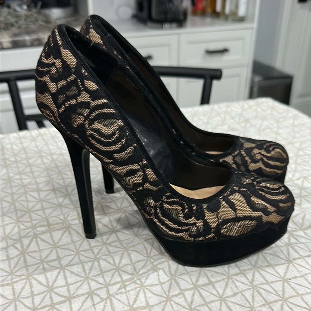 NWOB Mix No. 6 Black and Nude Stiletto Heels